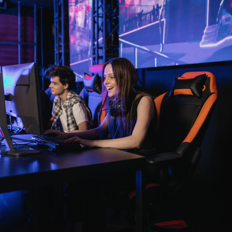 Online gamer